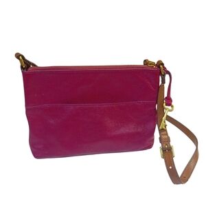 Fossil Fuchsia Leather Crossbody Bag Has Flaw In Strap 10"X8"